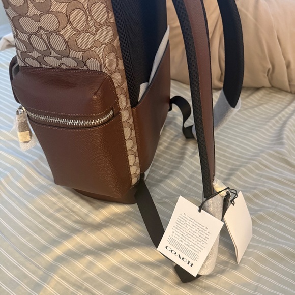 Coach BackBack - Picture 3 of 4